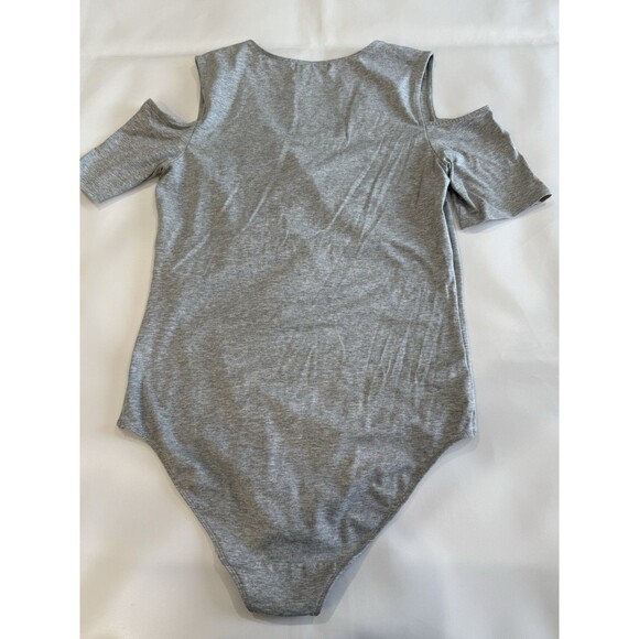 Womens Trouve Grey Bodysuit Cut Out Short Sleeve V Neck Jersey Knit Size M - Picture 5 of 7